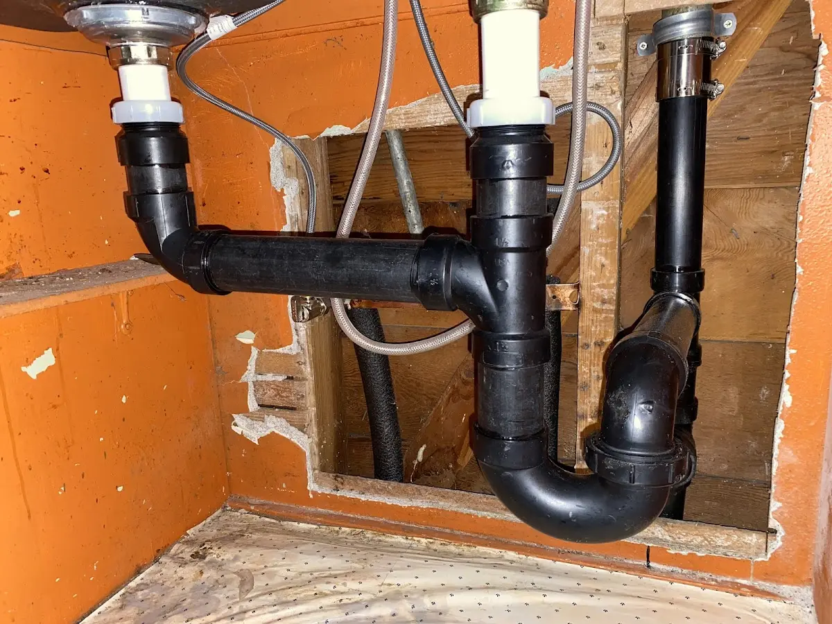 Professional Pipe Bursting equipment and tools on the job in Oakland